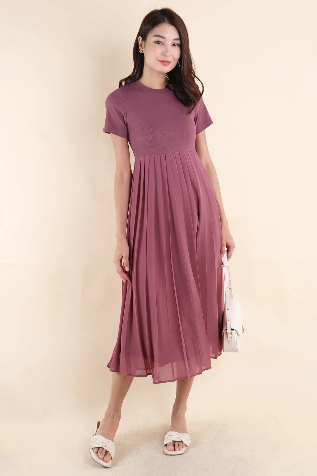 ADISON PLEATS MIDAXI DRESS IN ROSE MAUVE