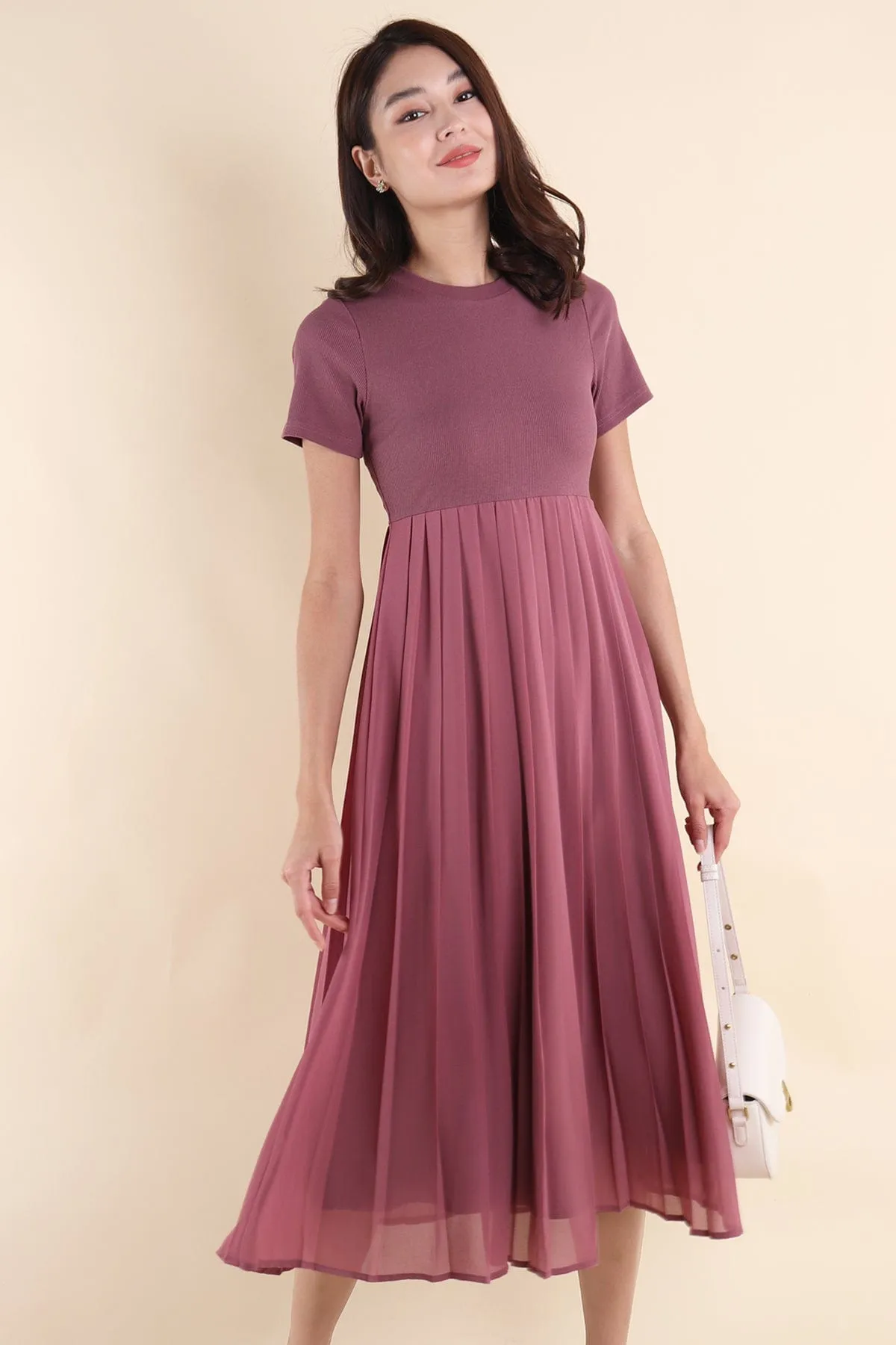 ADISON PLEATS MIDAXI DRESS IN ROSE MAUVE