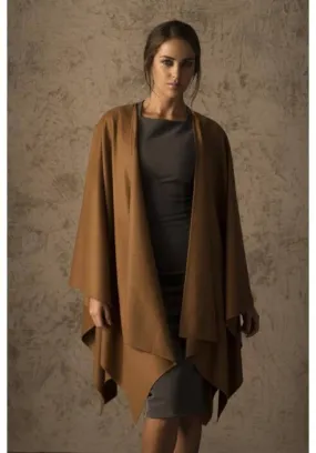 Betty 100% Vicuna Cape