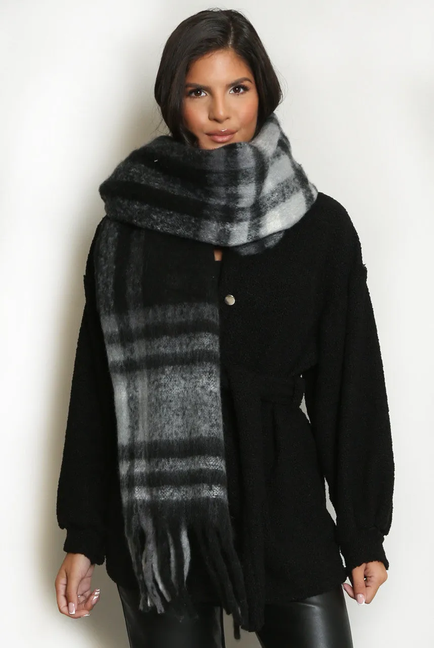 Black Checkered Chunky Scarf