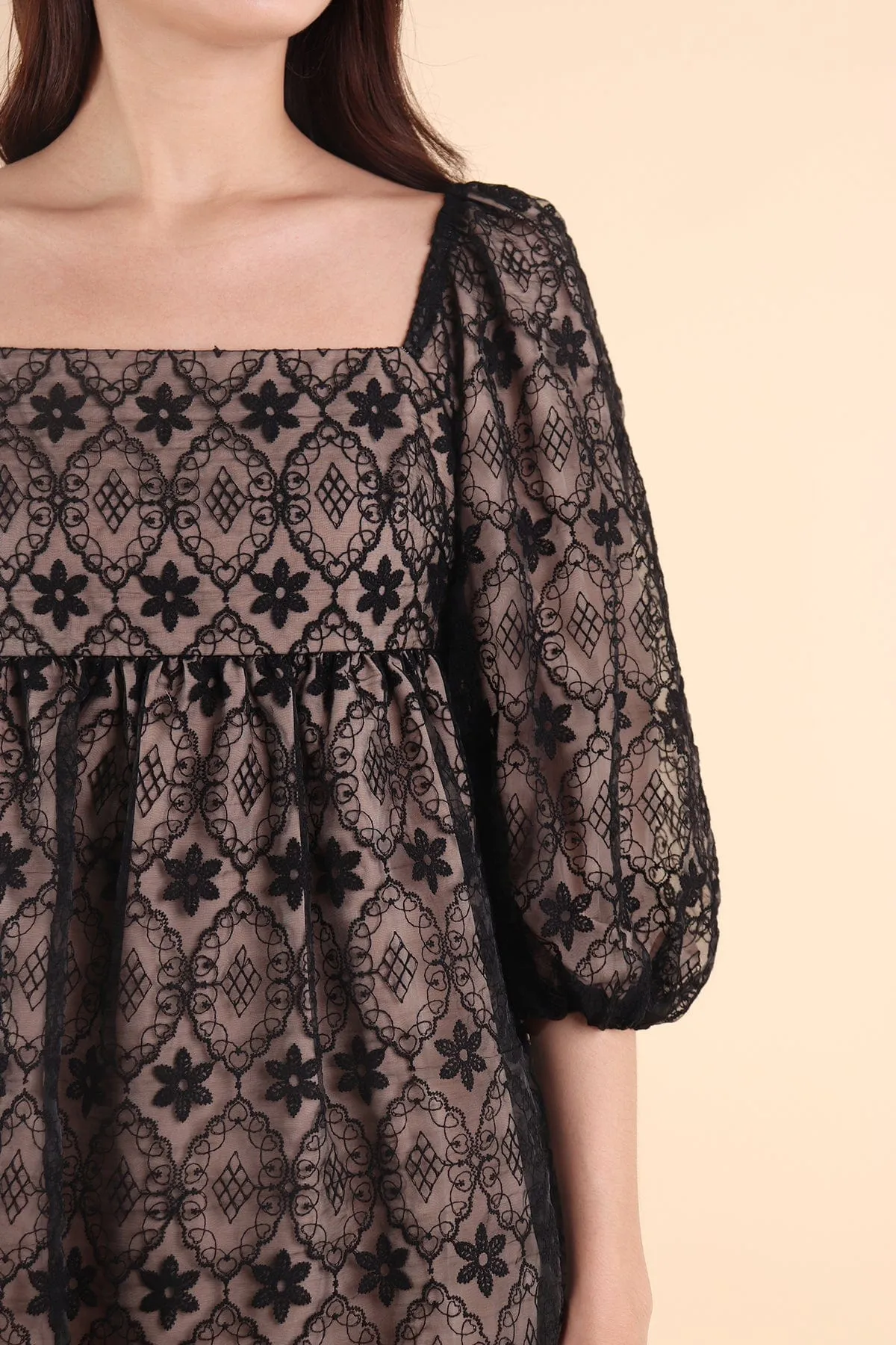 CAMELLIA LACE DRESS IN BLACK