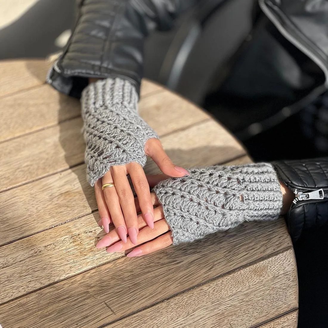 City Chic Fingerless