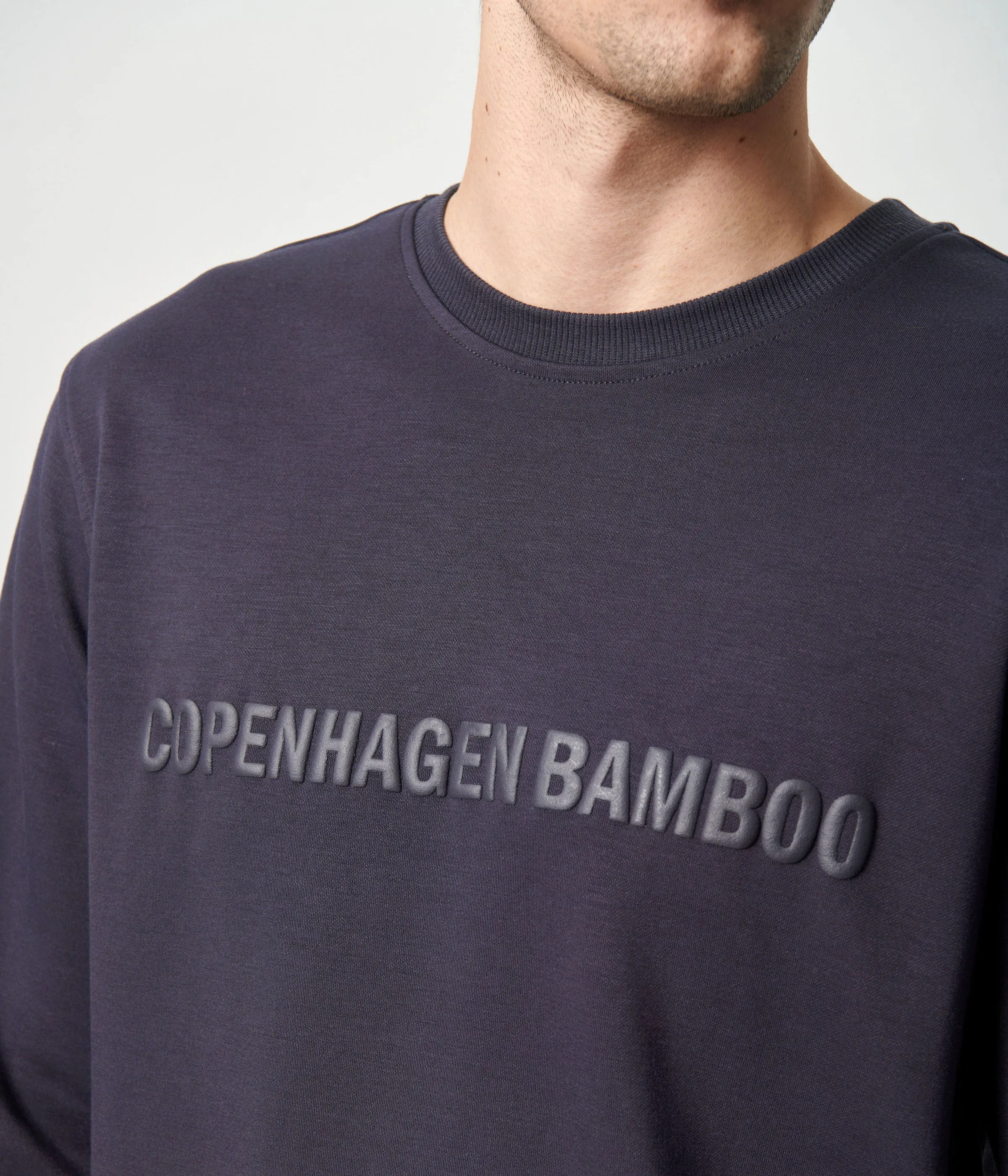 Dark grey bamboo sweatshirt with logo