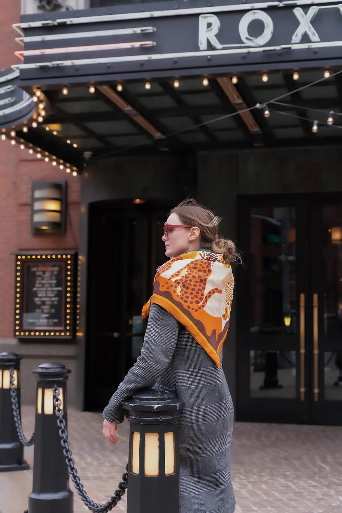 Double Sided Silk Scarf Of Leopards With Floral Fountain