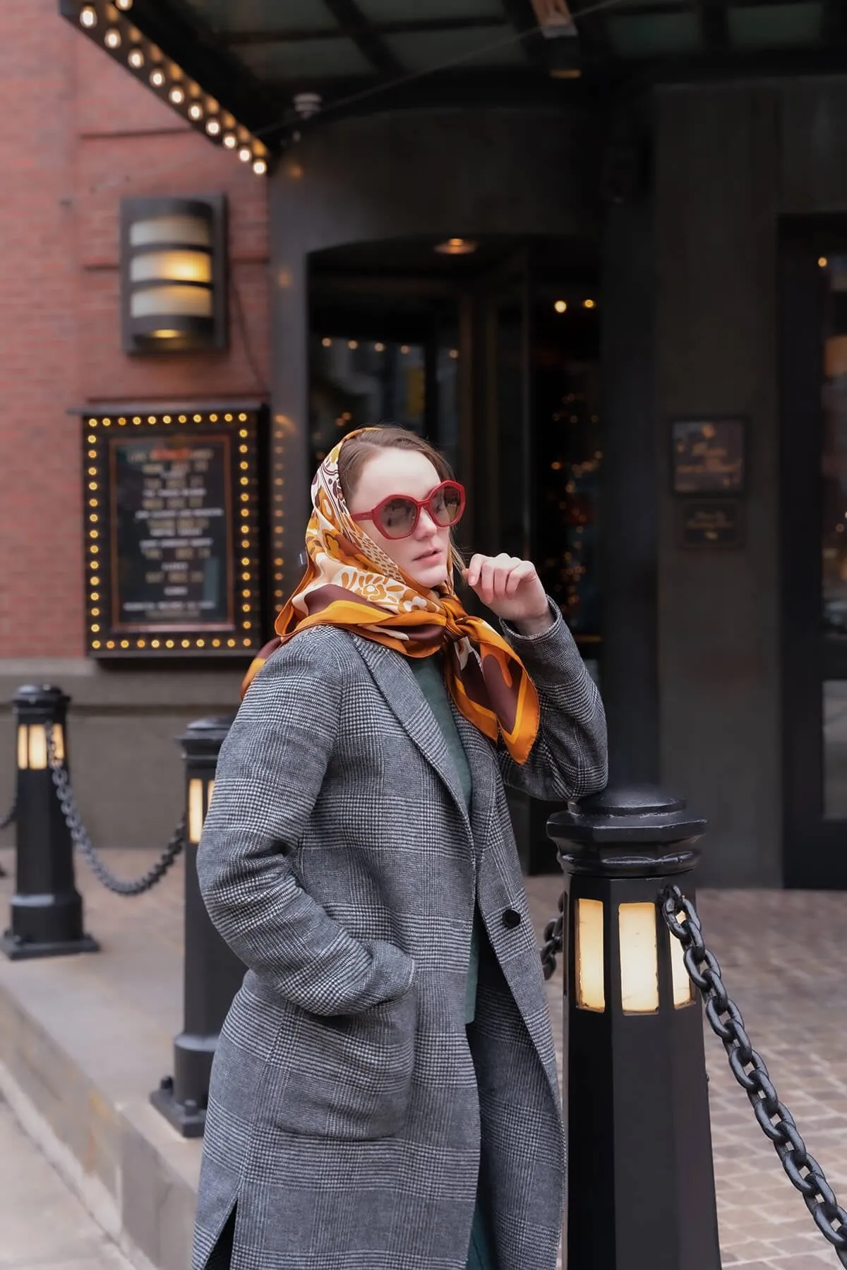 Double Sided Silk Scarf Of Leopards With Floral Fountain