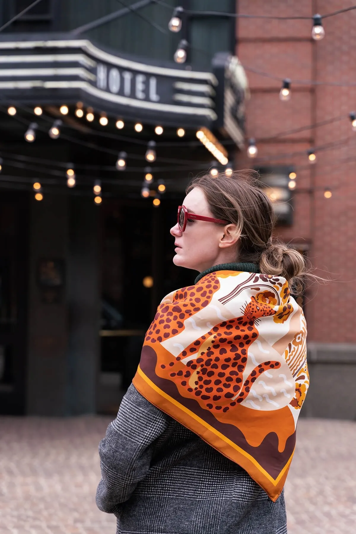 Double Sided Silk Scarf Of Leopards With Floral Fountain