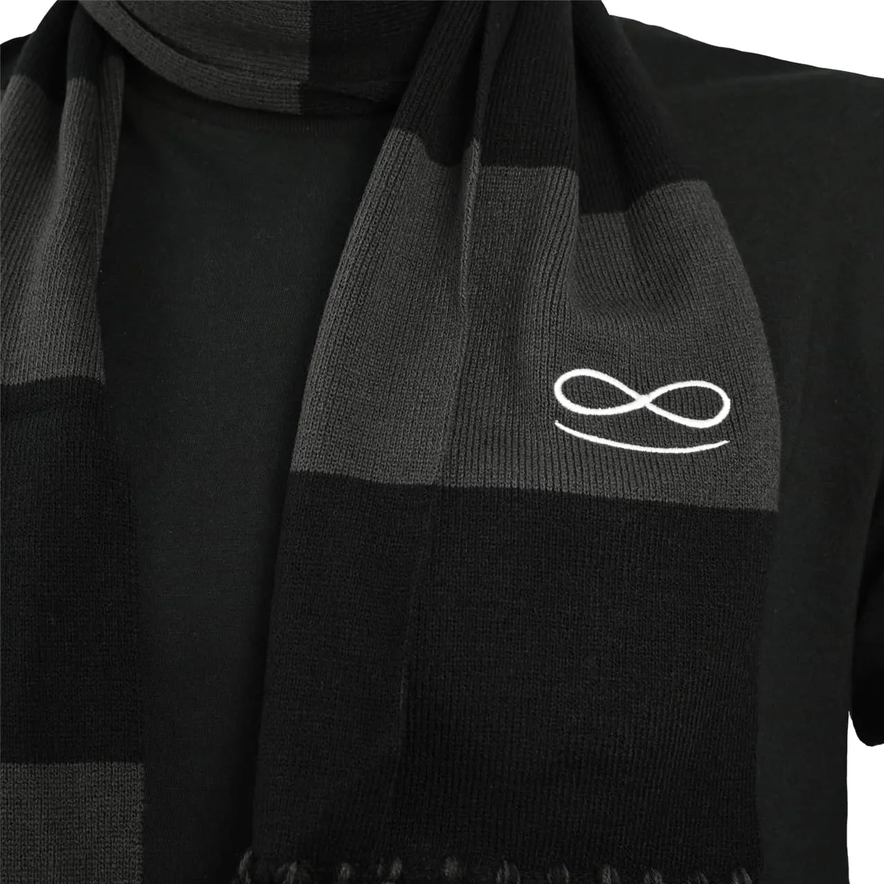 Dream November MEMBERS ONLY Smile Forever Knitted Scarf