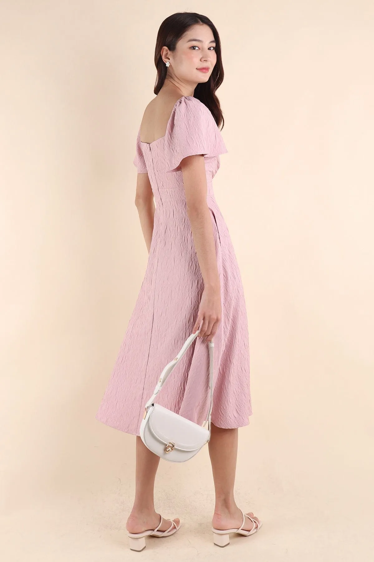 FIORA SLEEVE MIDAXI DRESS IN PINK