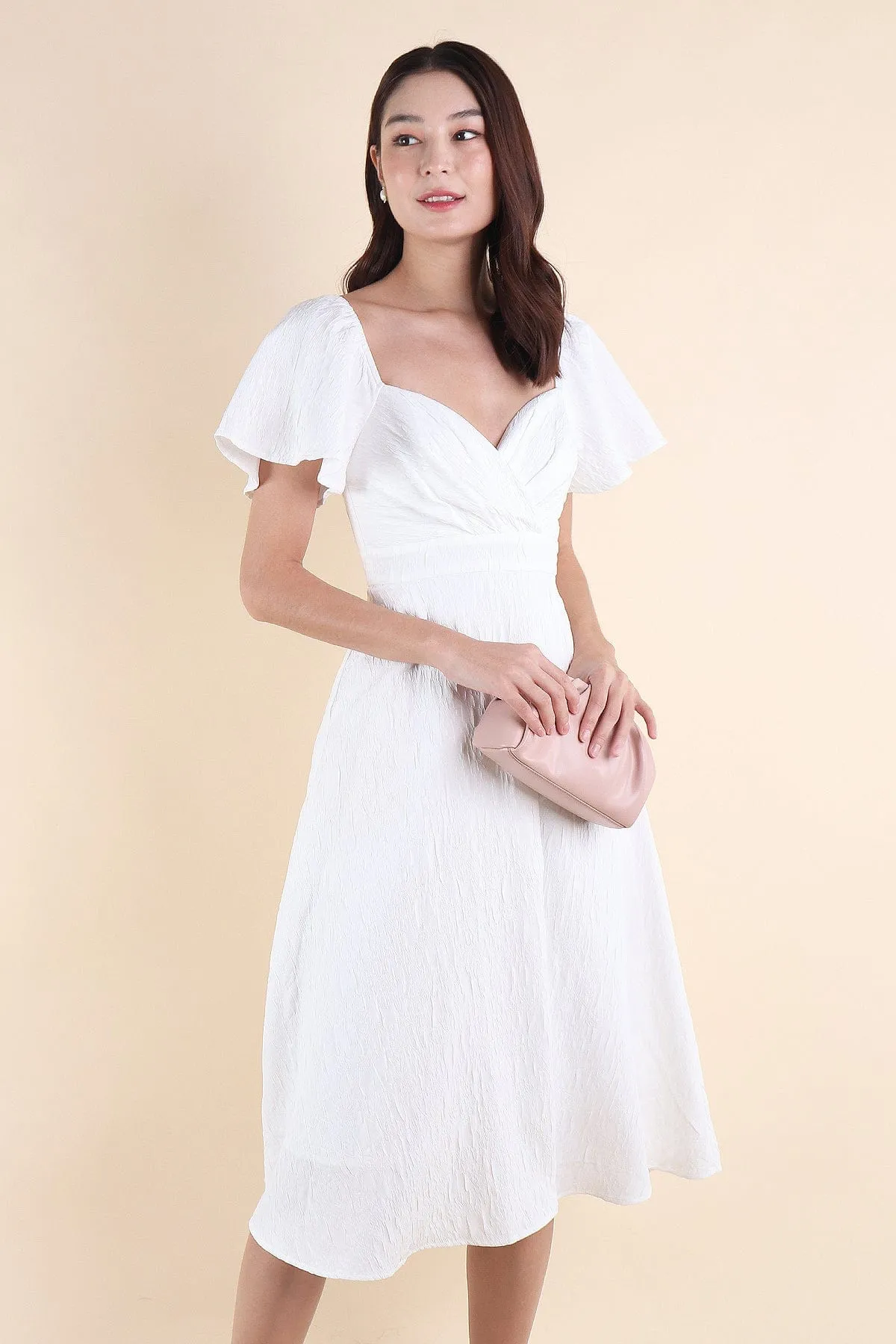 FIORA SLEEVE MIDAXI DRESS IN WHITE