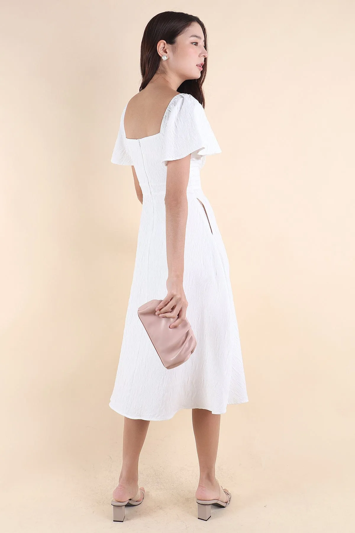 FIORA SLEEVE MIDAXI DRESS IN WHITE