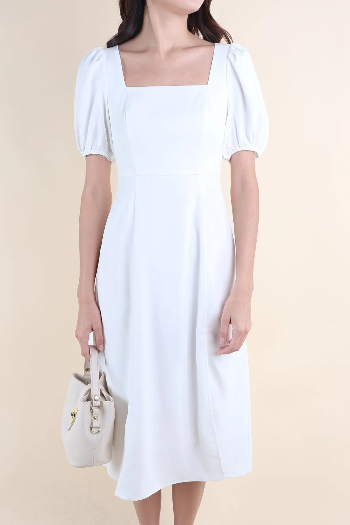 JANELYN SLEEVE MIDI DRESS IN WHITE