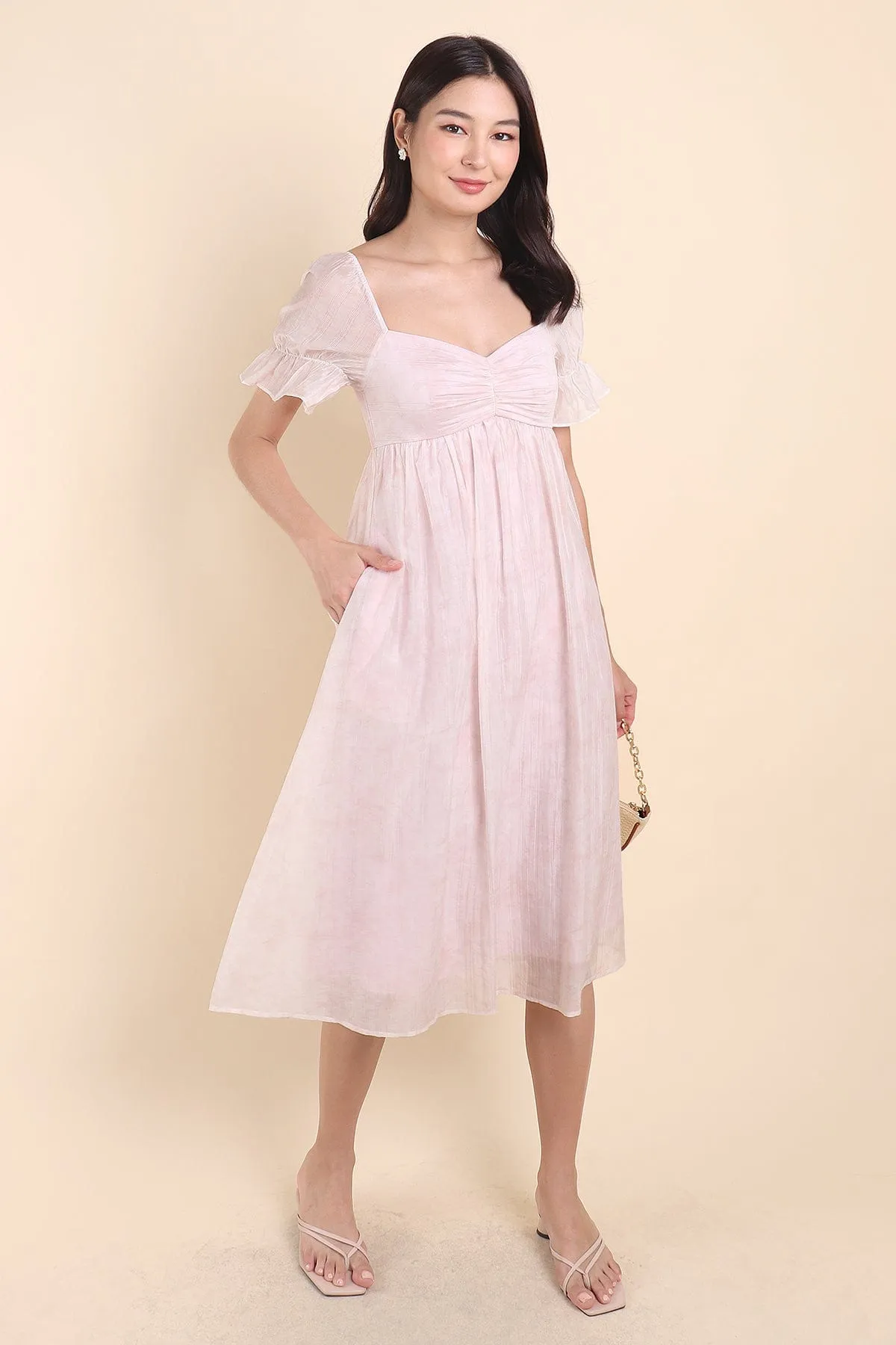 PRAIRIE RUCHED MIDAXI DRESS IN PINK