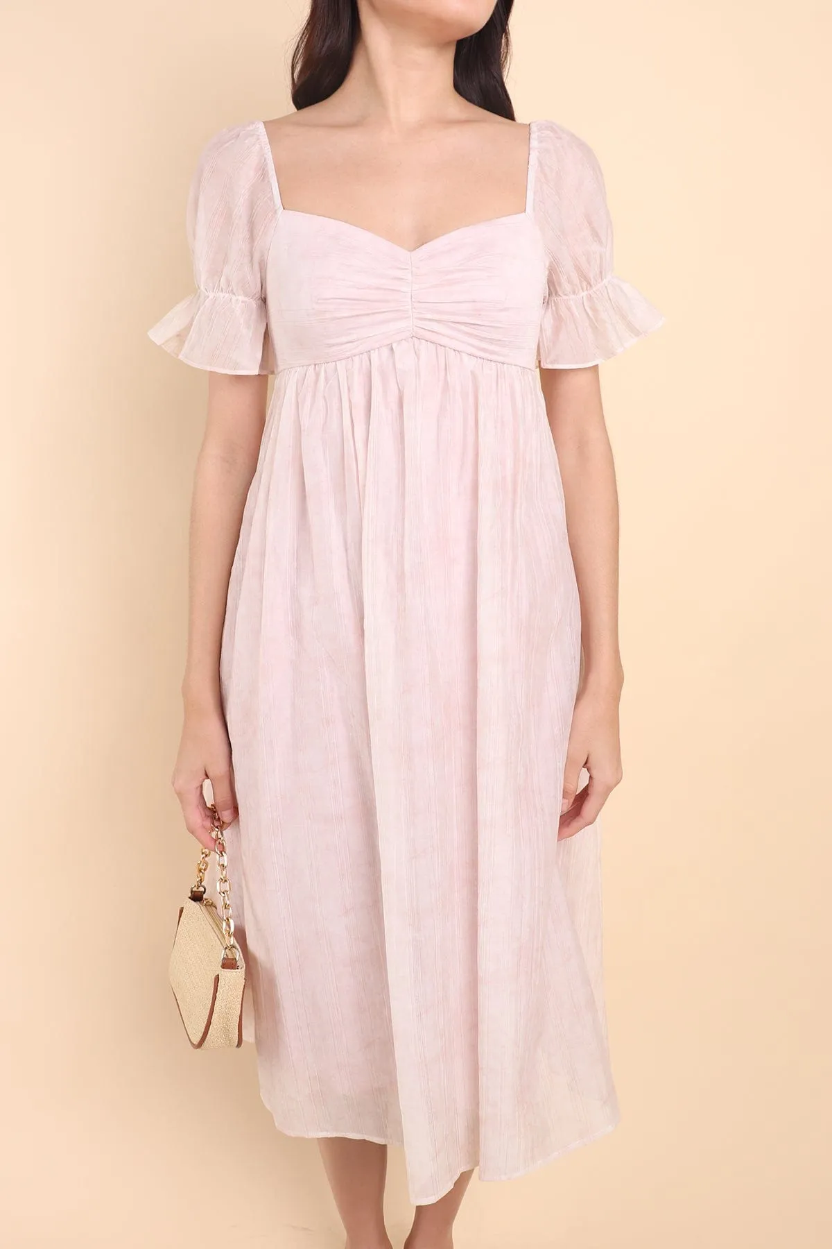 PRAIRIE RUCHED MIDAXI DRESS IN PINK