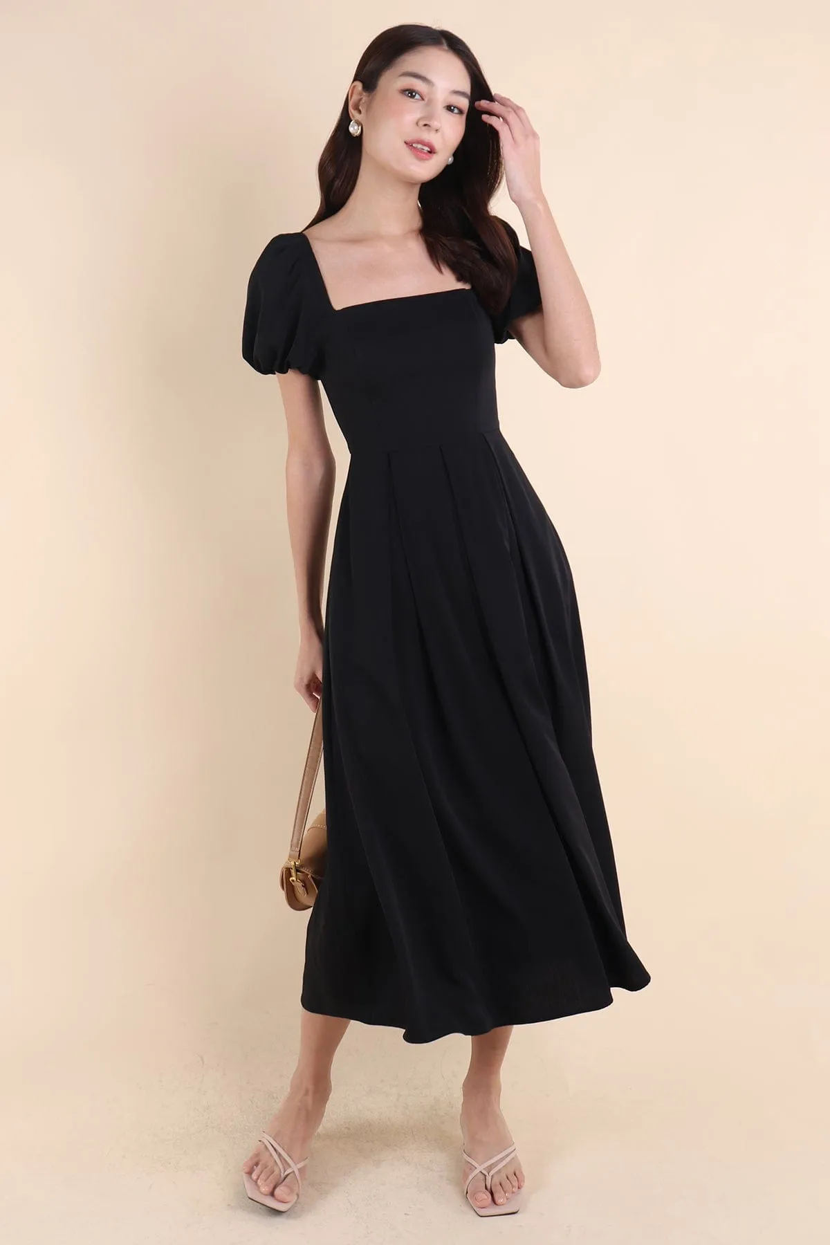 ROSELLE PUFF SLEEVE MAXI IN BLACK