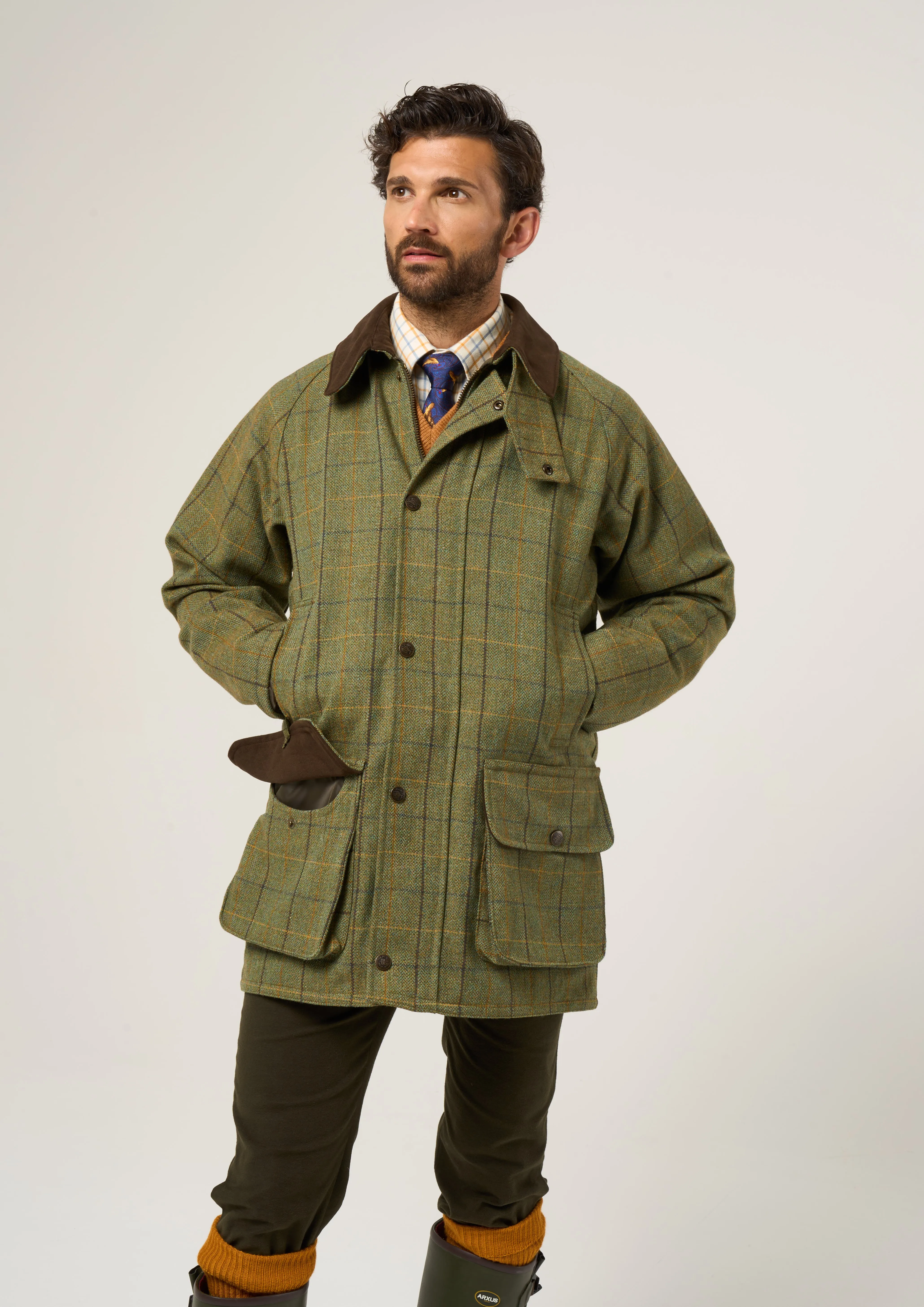 Rutland Men's Tweed Waterproof Shooting Coat In Dark Moss - Regular Fit