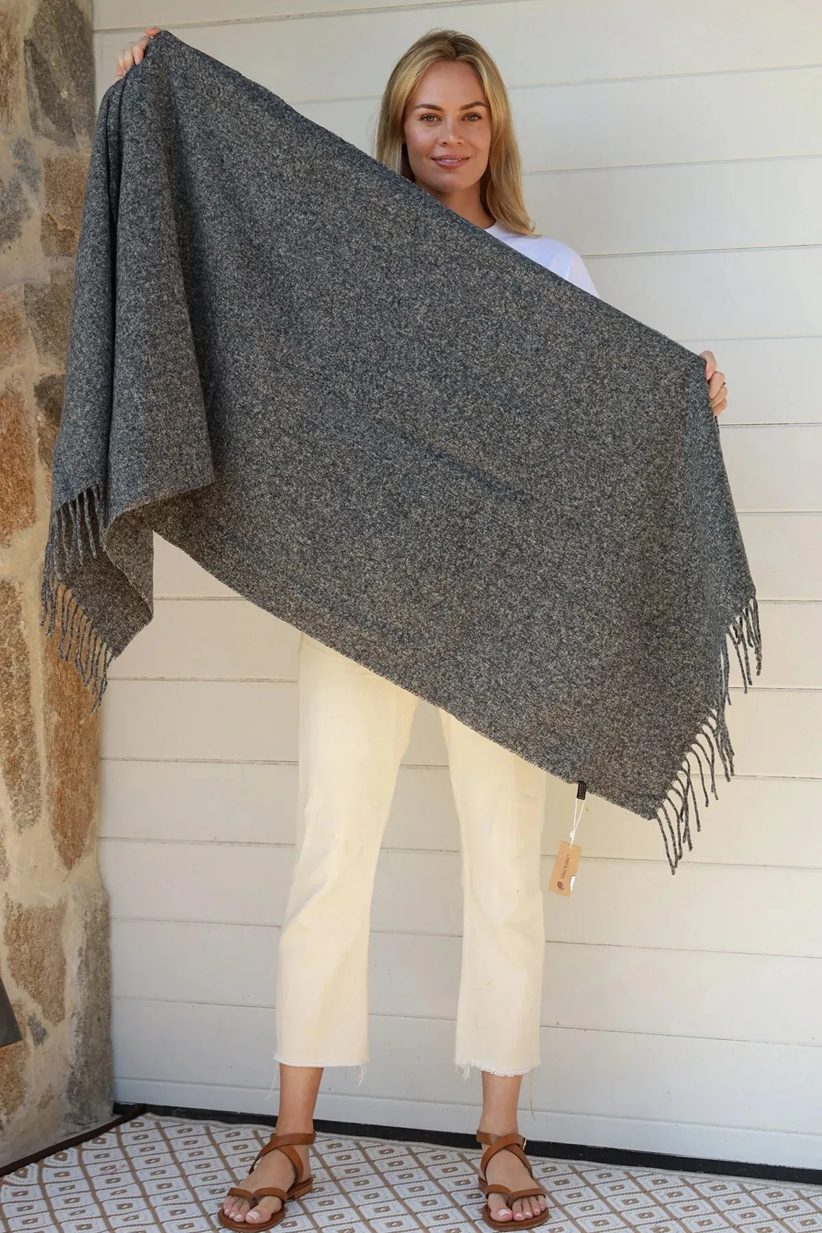 Sooty Scarf Grey