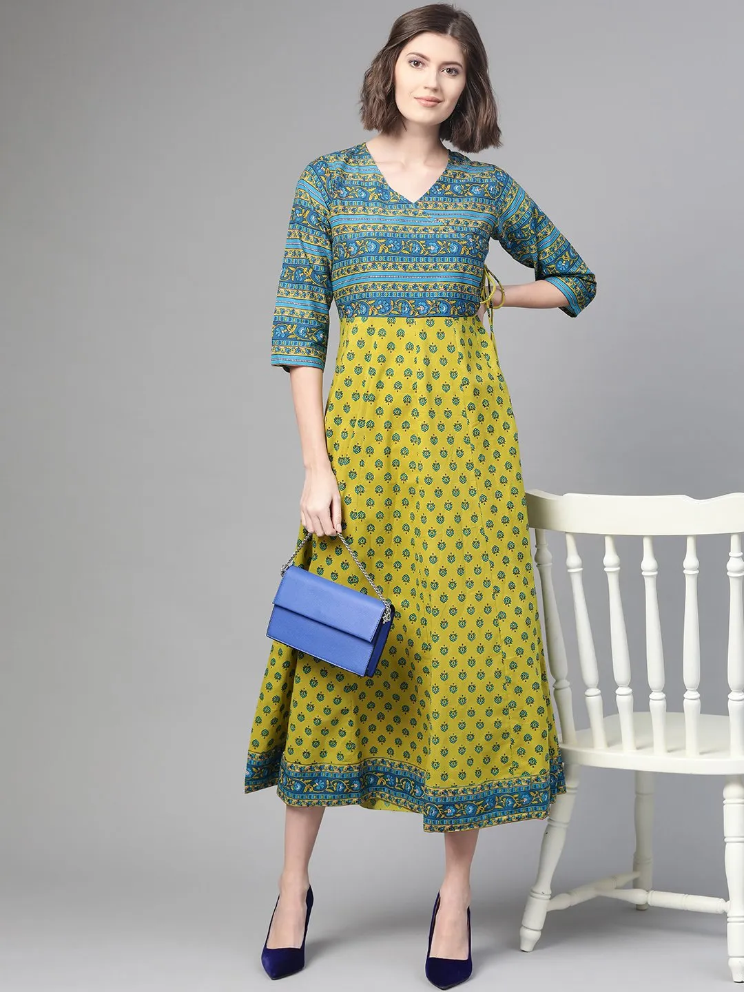 Women Green & Blue Ethnic Motifs Printed Maxi Dress